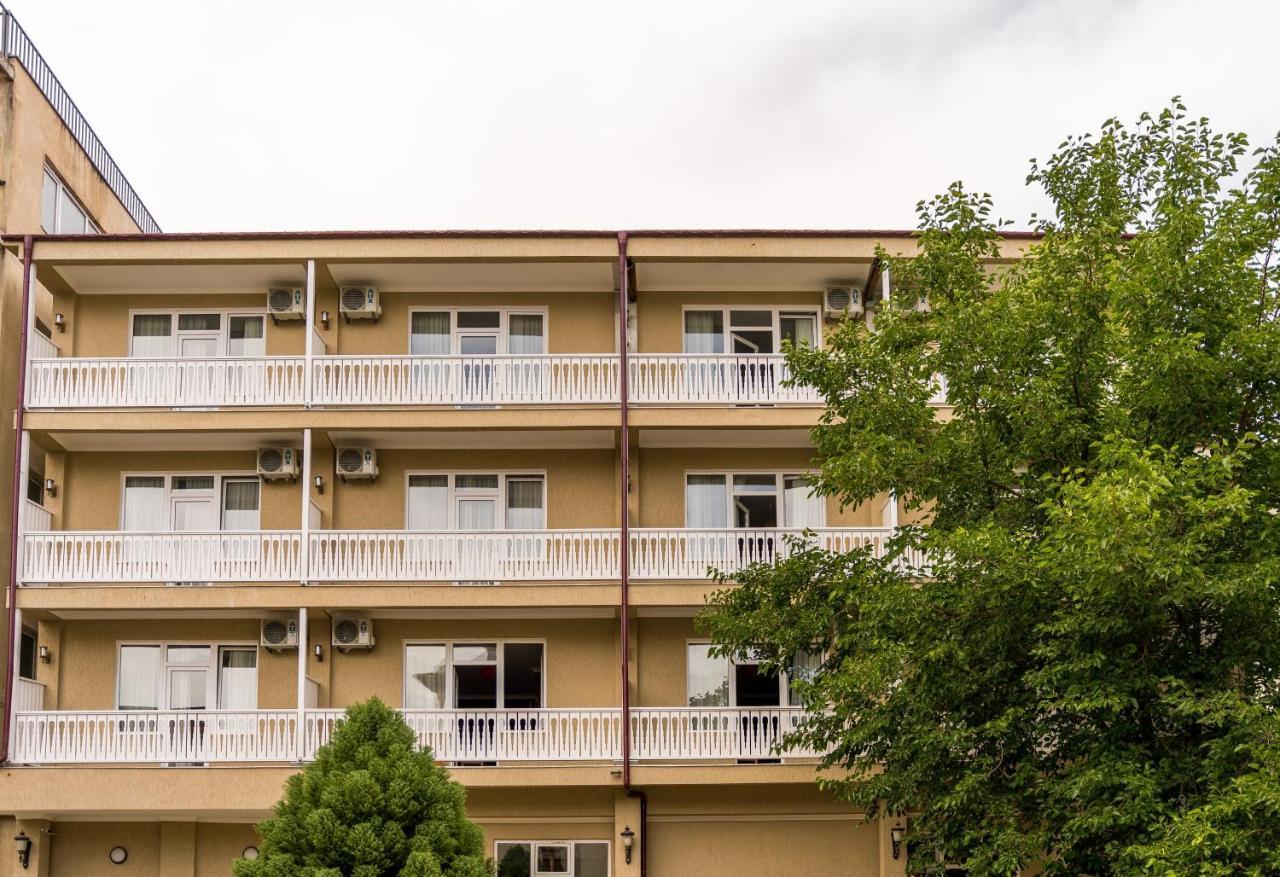 Hotel Georgian House Kutaisi Esterno foto