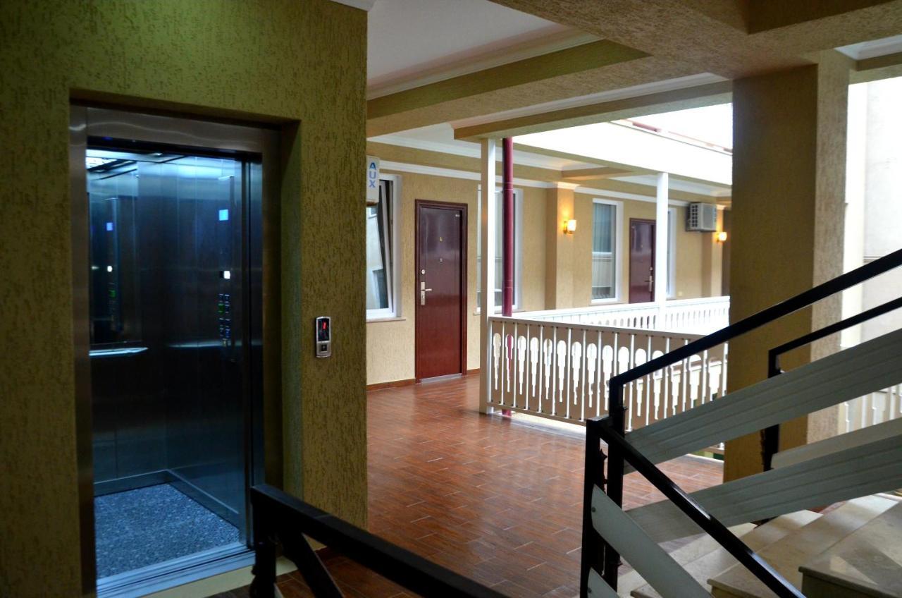 Hotel Georgian House Kutaisi Esterno foto