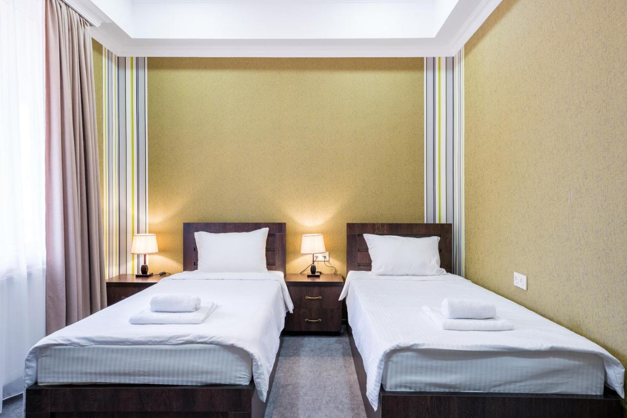 Hotel Georgian House Kutaisi Esterno foto